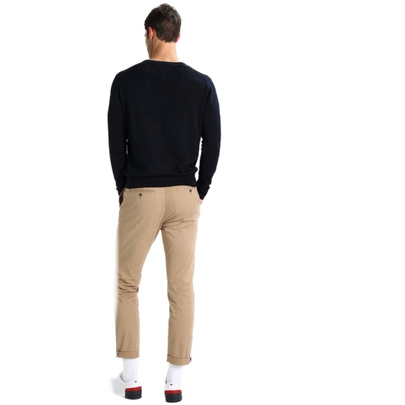 Tommy Hilfiger Black Signature Logo Solid V-Neck Sweater, Men’s Size Medium. - Picture 4 of 16